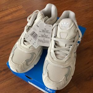 Adidas temper run sneakers NWT